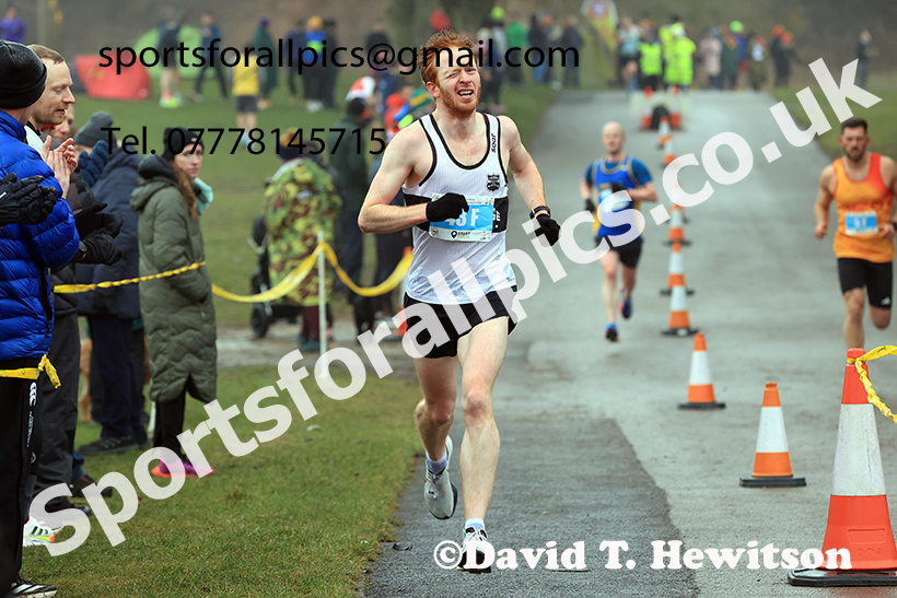Senior Men and Over-35s to 49s Mens 2025 NECAA Royal Signals Road Relays Champs.,  Hetton Lyons Country Park, Hetton le Hole, County Durham. Photo: David T. Hewitson/Sports for All Pics